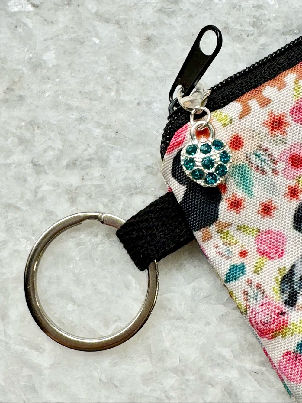New Small Dachshund Treats Change Keys Dog Supplies Zippered Bag w/ Charm - 4.5” - Picture 3 of 6